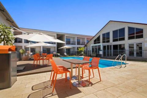 Velocity Motel & Bistro WA - Sunshine Coast Tourism 7