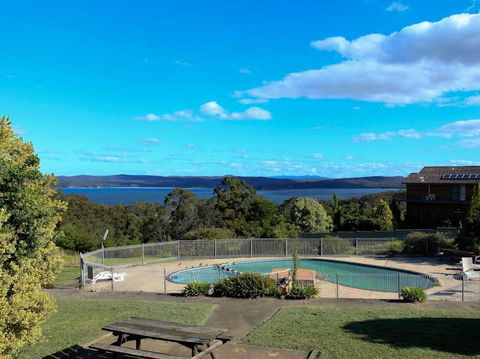 ECONO LODGE BAYVIEW - Holiday Sunshine Coast 1