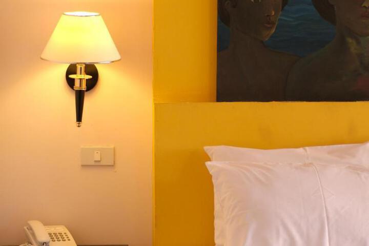 Weegena TAS Holiday Sunshine Coast