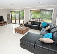 Sea Lounge - Holiday Sunshine Coast