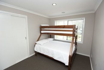 Sea Lounge - Holiday Sunshine Coast 3