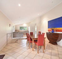 Beach Affair - 10 Callitris Crescent - Sunshine Coast Tourism