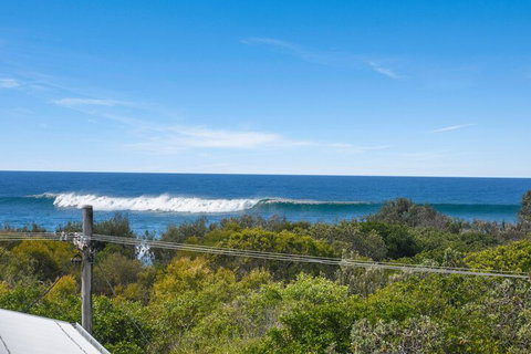 Unit 3 At 4 Pelican Street, Peregian Beach, Noosa Shire - Sunshine Coast Tourism 7