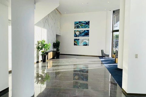 Newstead Luxury Living By SLife - Sunshine Coast Tourism 0