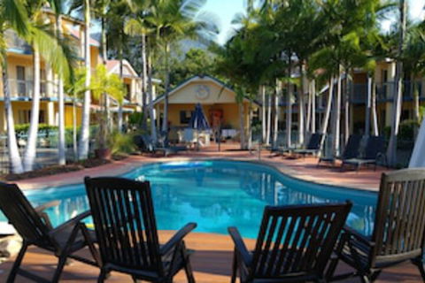At Beach Court Holiday Villas - Holiday Sunshine Coast 0