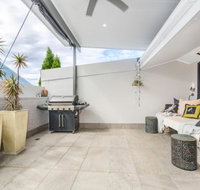 Urban Chic 3 BR House in Wickham - Holiday Sunshine Coast