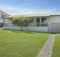 Baileys Beach house - Sunshine Coast Tourism