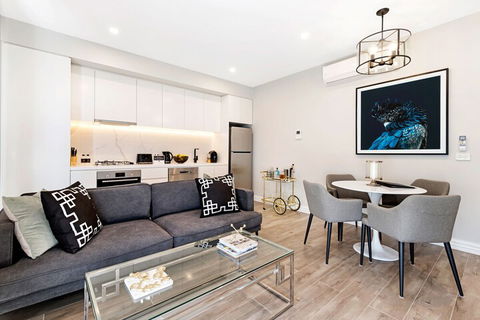 Manhattan Apartments - Glen Iris - Holiday Sunshine Coast 5