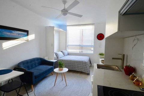 Cute Studio Apartment In Maroubra - Holiday Sunshine Coast 3