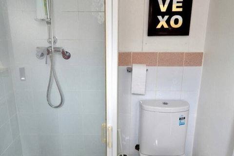 Cute Studio Apartment In Maroubra - Holiday Sunshine Coast 5