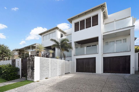 Sea Splash 75 Lorikeet Drive - Sunshine Coast Tourism 1