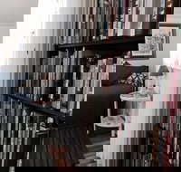 Assemblage Boutique Art Bed  Breakfast - Holiday Sunshine Coast