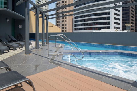 Amazing CBD 2BD Apartment W / Parking & Pool! - Holiday Sunshine Coast 3