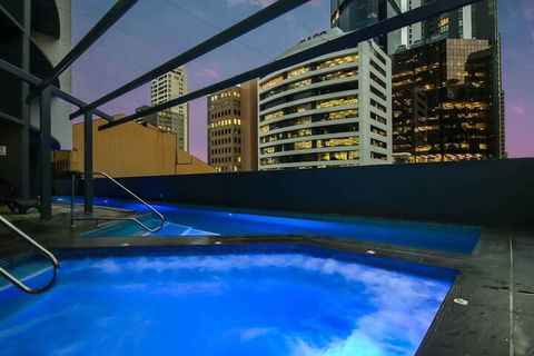 Amazing CBD 2BD Apartment W / Parking & Pool! - Holiday Sunshine Coast 6
