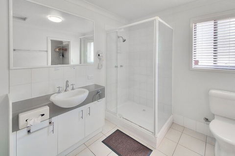 Airtrip Apartment On Russell St - Holiday Sunshine Coast 6