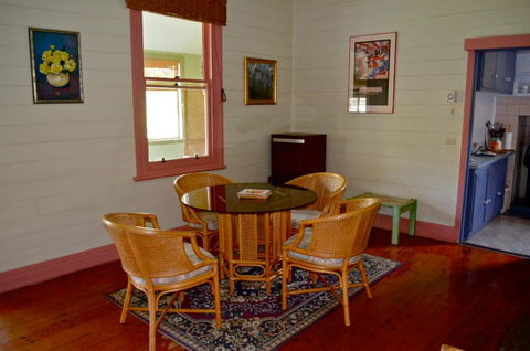 Clyde Cottage - Sunshine Coast Tourism 5