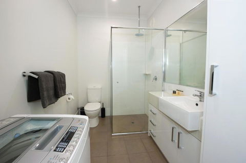 Latitude20 Searipple Rd - Sunshine Coast Tourism 4