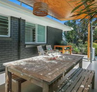 Perfect for pets Sunrise Beach - Sunshine Coast Tourism