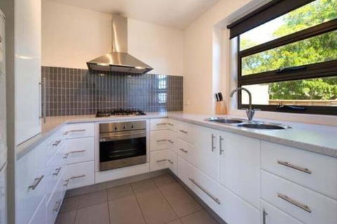 Daydream Cottage - Sunshine Coast Tourism 2