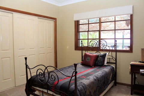 SERENITY - Sunshine Coast Tourism 1