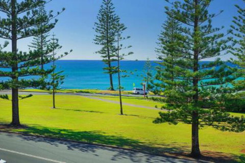 Ocean Court 7 13 Lord Street - Holiday Sunshine Coast 0