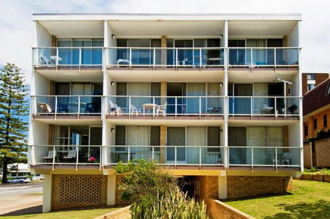 Ocean Court 1 13 Lord Street - Holiday Sunshine Coast 2