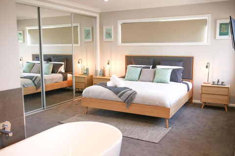 Amaroo - Holiday Sunshine Coast 3
