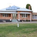 Pink Gums Farmstay - Sunshine Coast Tourism 0