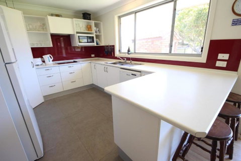 Barefoot Bungalow At Hat Head - Sunshine Coast Tourism 1