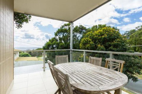 Quarterdeck - Sunshine Coast Tourism 4