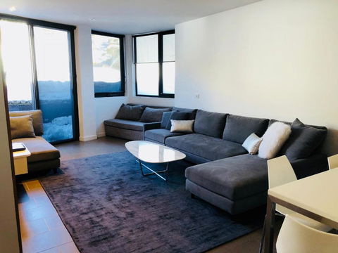 East 302 St. Falls - Holiday Sunshine Coast 3