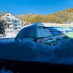 East 302 St. Falls - Holiday Sunshine Coast 0