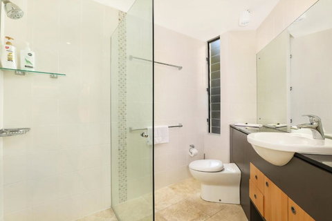 The Beach House - Holiday Sunshine Coast 3