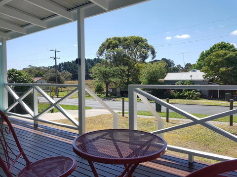 Fish Creek Alkira Accommodation - Holiday Sunshine Coast 6