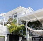White Beach Cottage - Sunshine Coast Tourism