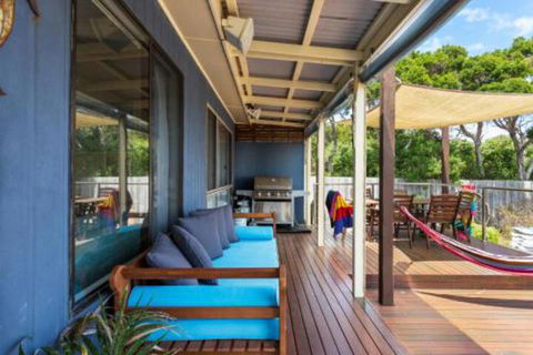 All Decked Out - Holiday Sunshine Coast 7