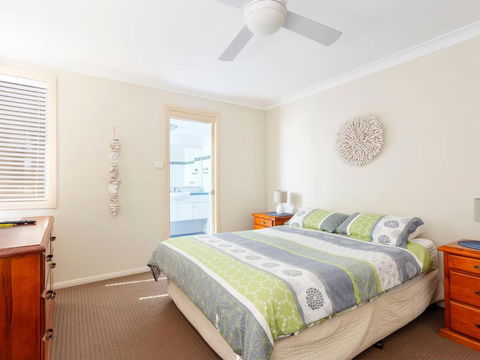 Aquarius Apartment 4 - Holiday Sunshine Coast 4