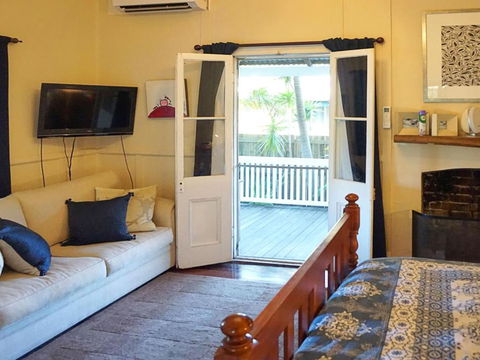 The Ultimate Holiday Retreat - Sunshine Coast Tourism 4