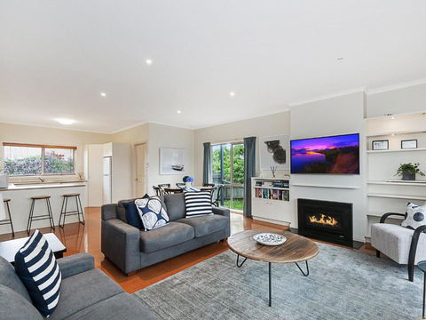 GUILDFORD COTTAGE - Holiday Sunshine Coast 2