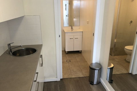 Douglas Street Studios - Holiday Sunshine Coast 2