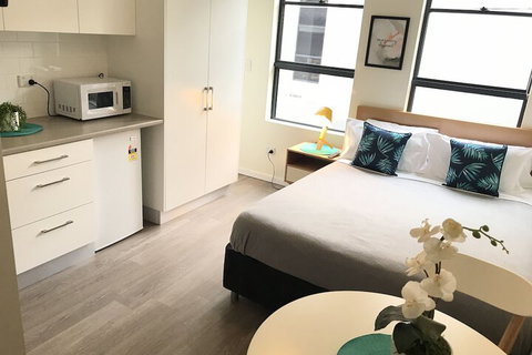 Douglas Street Studios - Holiday Sunshine Coast 4