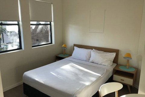 Douglas Street Studios - Holiday Sunshine Coast 6