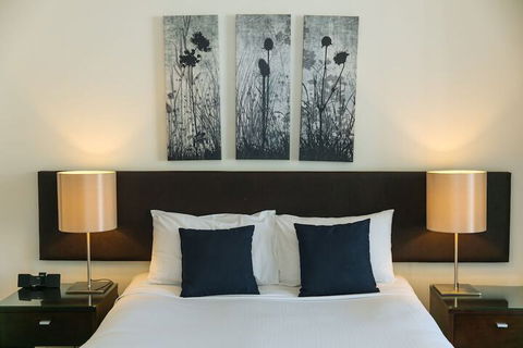 Airtrip Apartment On Edmonstone St - Holiday Sunshine Coast 1