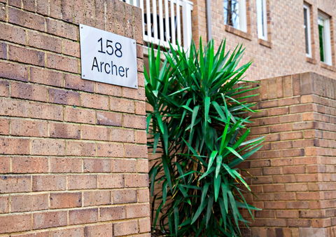 Adelaide Dresscircle Apartments - Archer Street - Holiday Sunshine Coast 0