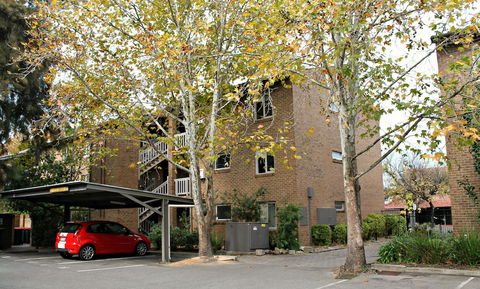 Adelaide Dresscircle Apartments - Archer Street - Holiday Sunshine Coast 1