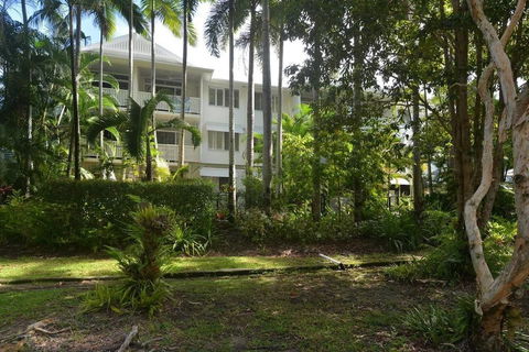 Coral Apartments Port Douglas - Sunshine Coast Tourism 0