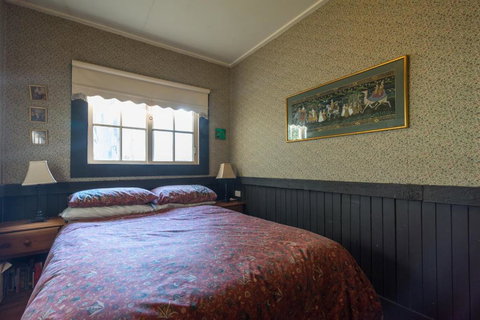 Walhalla Coach House - Sunshine Coast Tourism 2