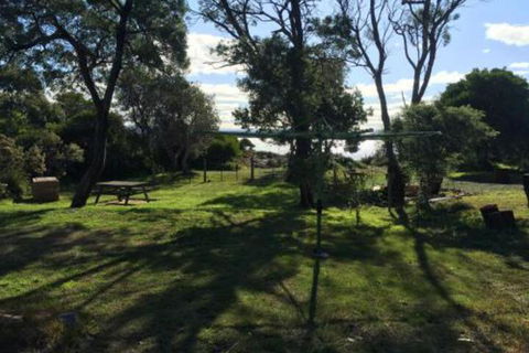 Alluvion Beach Cottage - Holiday Sunshine Coast 1