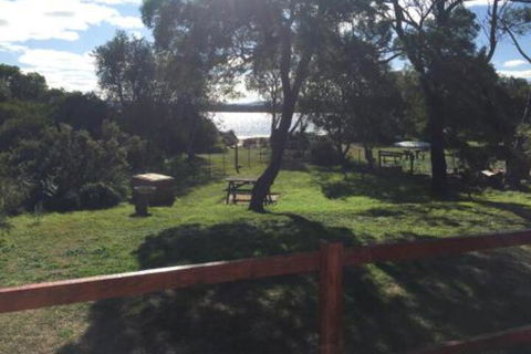 Alluvion Beach Cottage - Holiday Sunshine Coast 0