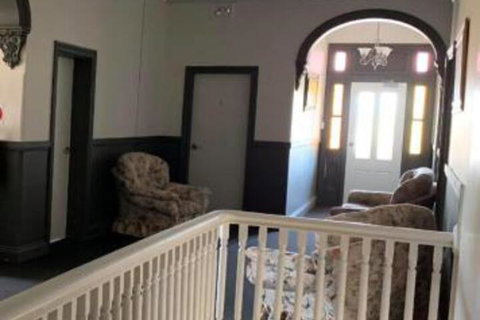 Kellys Top Pub - Sunshine Coast Tourism 5